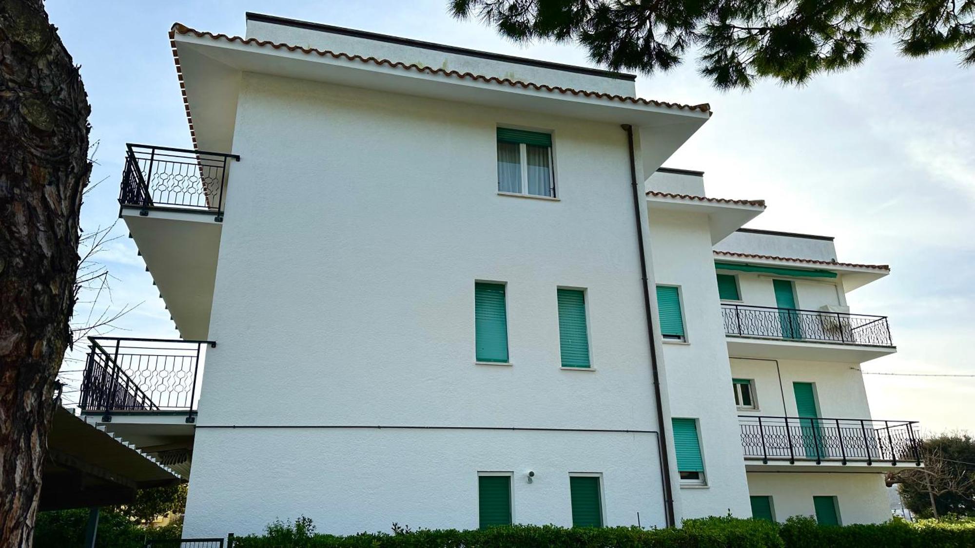 M379 - Marcelli, Trilocale Ristrutturato Con Terrazzo Vista Mare Kültér fotó